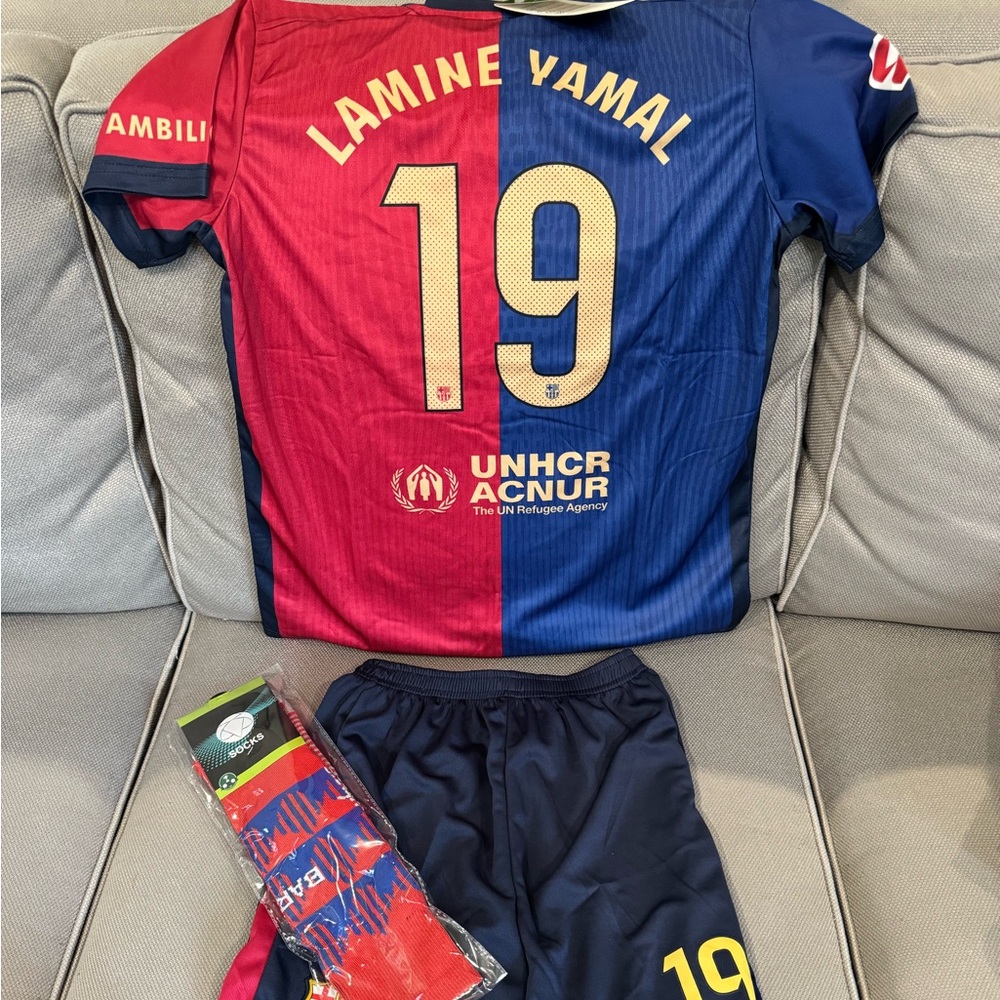 COPY - Lamine Yamal Youth Soccer Kit/Jersey set. Brand new! Size 11-12